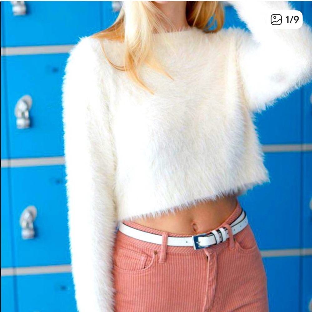 Kendall & Kylie Sweater Top Sunday Soft Fuzzy Sweater Women’s Size Large